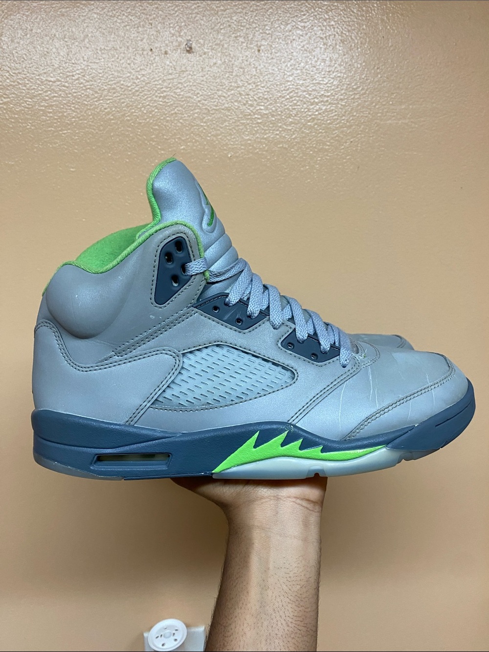 2022 Air Jordan 5 Retro "Green Bean" Size 11 DM9014-003